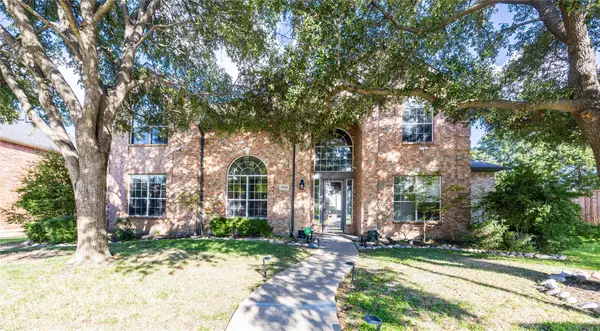 2800 Longtown Drive, Plano, TX 75093