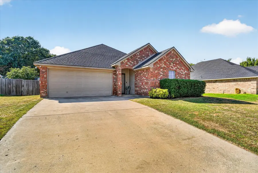237 Wellington Trail, Weatherford, TX 76085 - #3