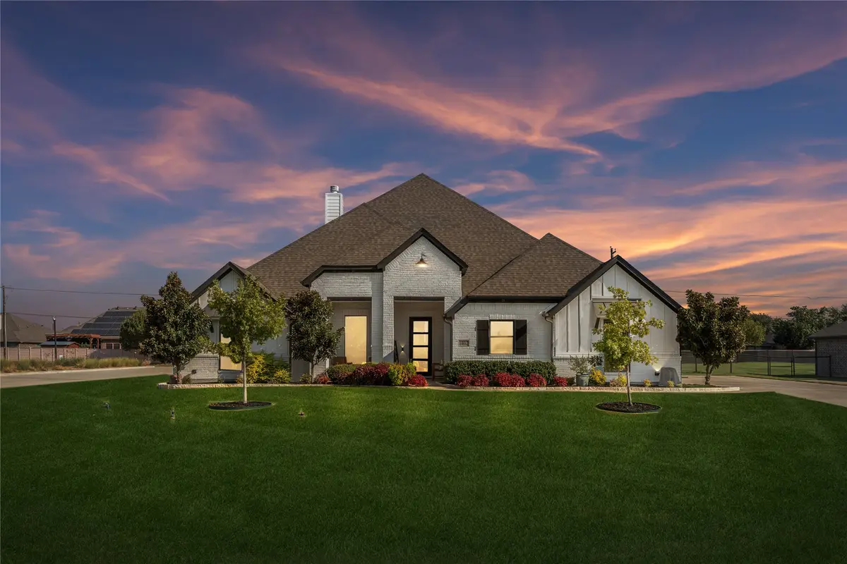 1402 Oliver Creek Lane, Justin, TX 76247 - #1