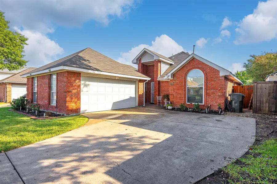 2202 Ashwood Court, Carrollton, TX 75006 - #3