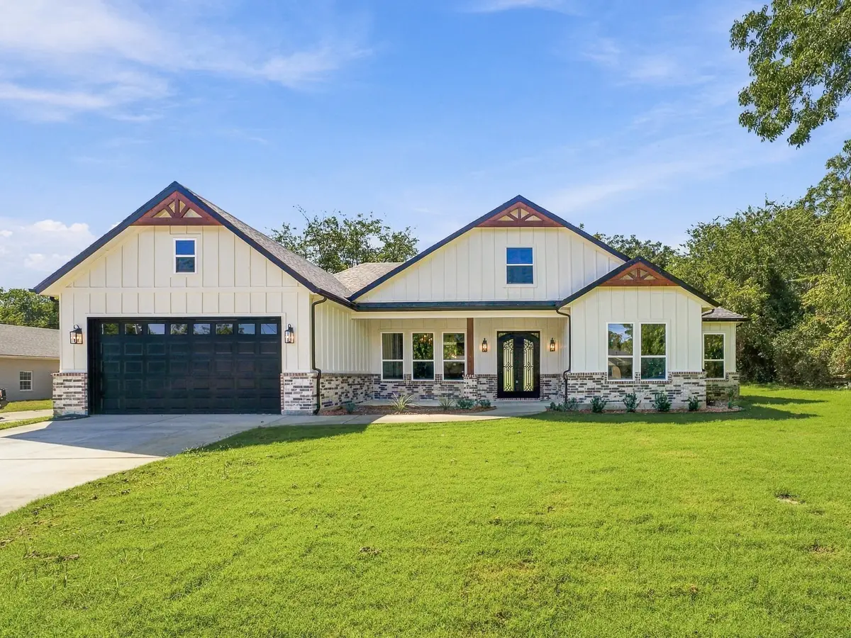 1810 Carpenter Street, Bridgeport, TX 76426 - #1