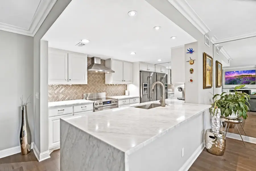 3621 Turtle Creek Boulevard #2D, Dallas, TX 75219 - #3