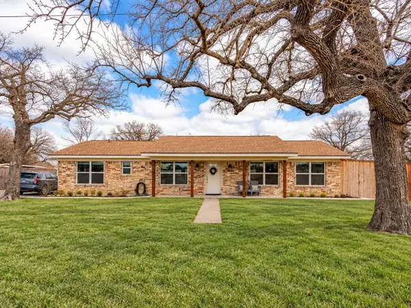 106 Joyce Drive, Argyle, TX 76226