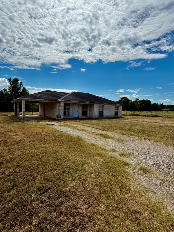 145 Lakeview Street, Avery, TX 75554