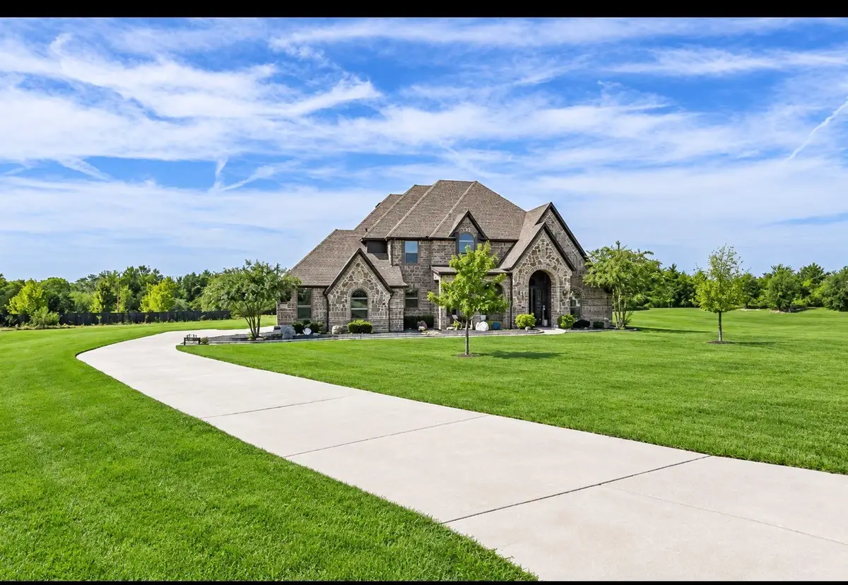 4111 Roberts Lane, Midlothian, TX 76065 - #1