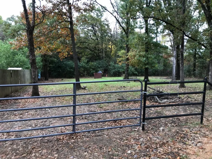 135 Whitaker Circle, Gordonville, TX 76245 - #3