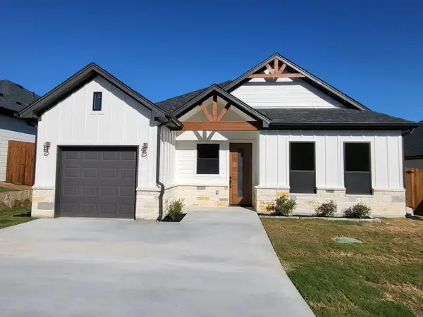 3412 Brazos River Drive, Granbury, TX 76048