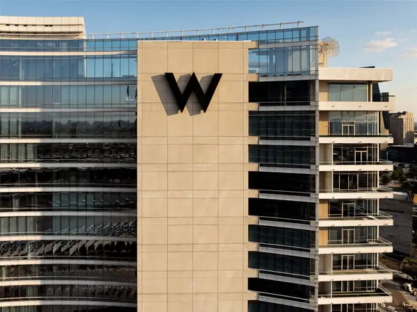 2408 Victory Park Lane #1240, Dallas, TX 75219