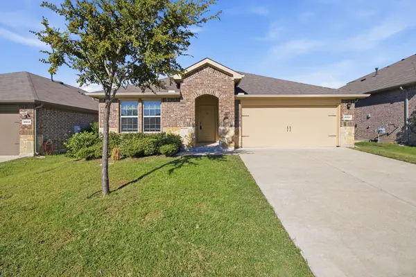 2310 Wisterwood Lane, Crandall, TX 75114