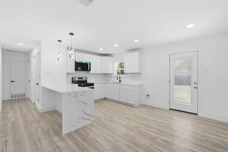 1504 Daniel Drive, Arlington, TX 76010 - #3