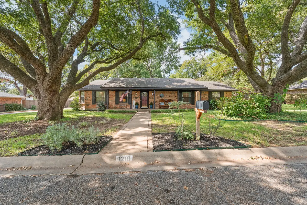 1210 Glenhaven Drive, Cleburne, TX 76033 - #1
