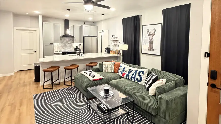 1654 Hudspeth Avenue, Dallas, TX 75216 - #3