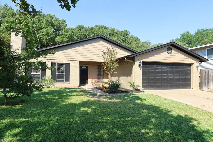 2813 Meandering Way, Bedford, TX 76021 - #2