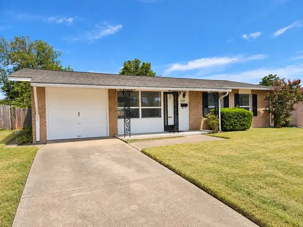 3609 Glacier Lane, Garland, TX 75042