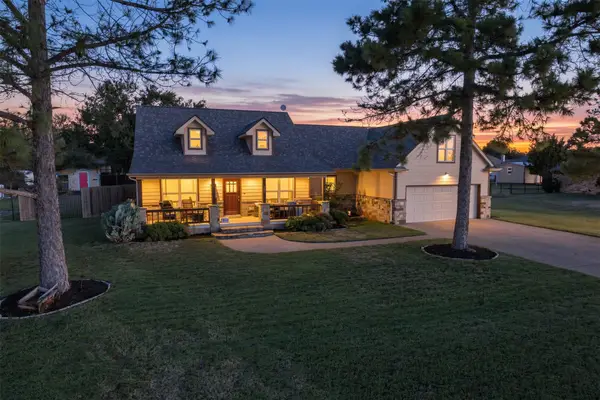 207 Dennis Road, Lipan, TX 76462