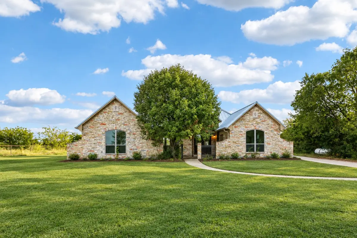 6620 Montgomery Road, Midlothian, TX 76065 - #1