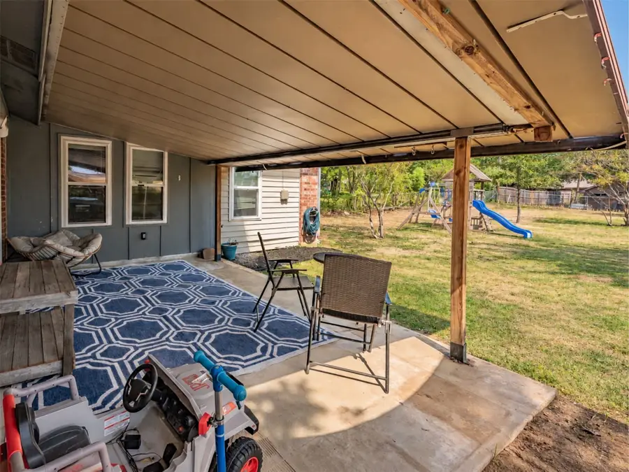 7008 Smithfield Road, North Richland Hills, TX 76182 - #2