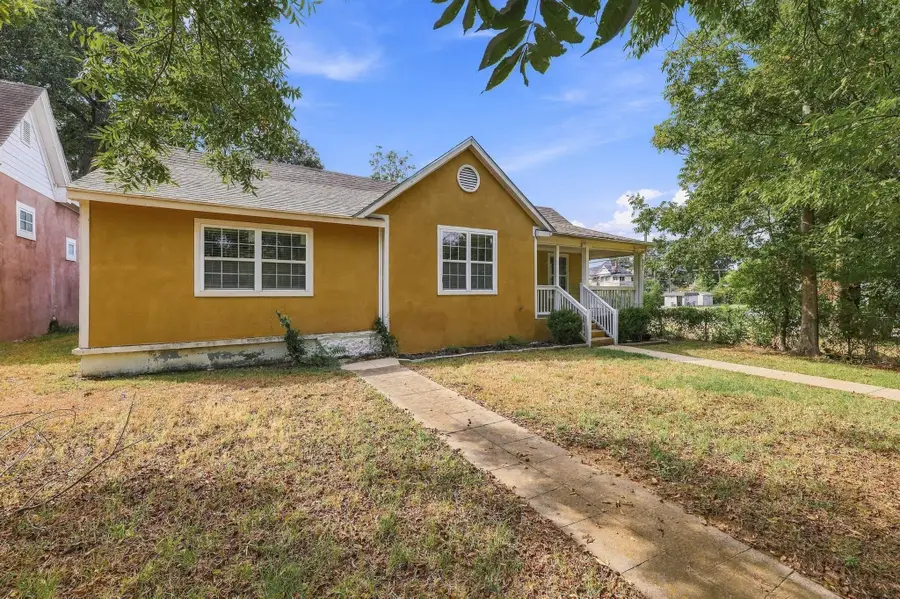 424 W Sears Street, Denison, TX 75020 - #2