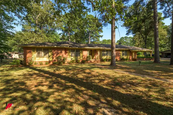 205 7th Street Ne, Springhill, LA 71075
