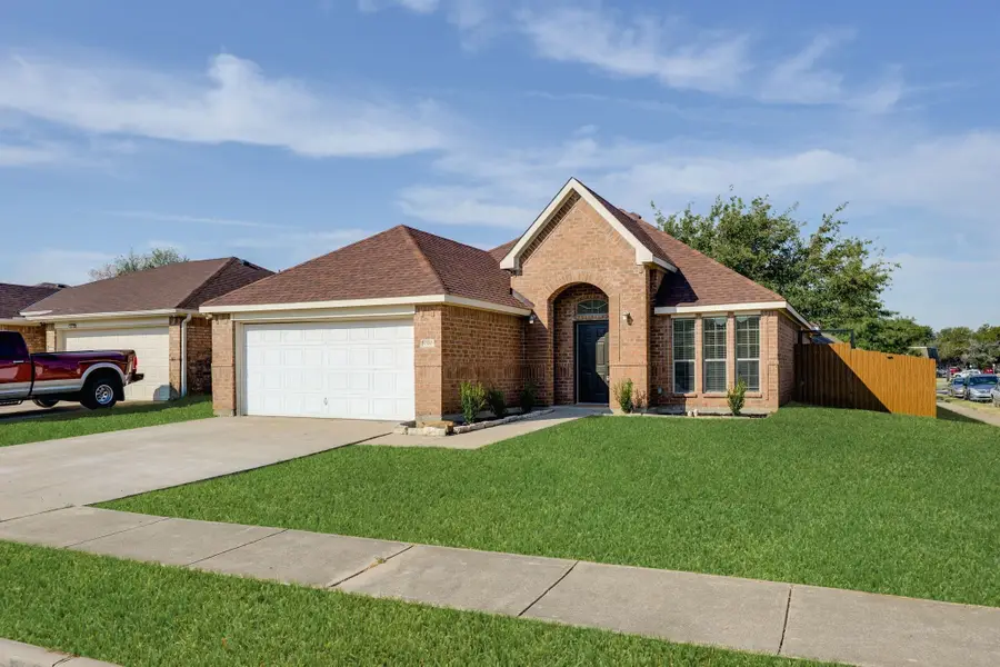 9300 Rhoni Court, Fort Worth, TX 76140 - #2