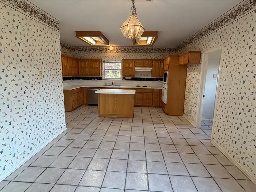 4006 Pointe Loma Drive, Rowlett, TX 75088 - #3