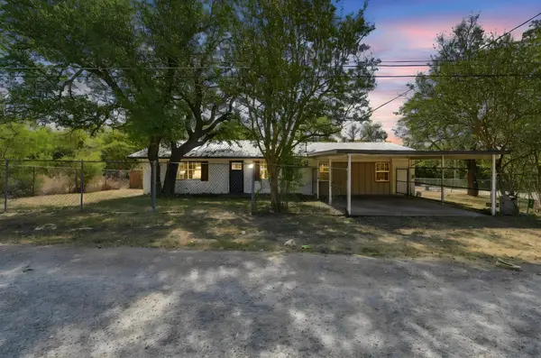 102 Creek Drive, Whitney, TX 76692