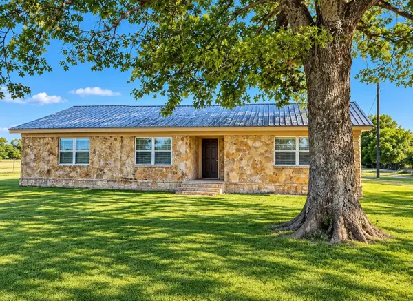 23339 Fm 79, Sumner, TX 75486