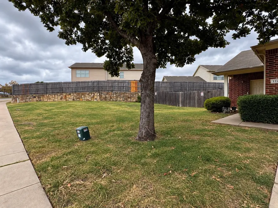 1225 Grand Central Parkway, Fort Worth, TX 76131 - #2
