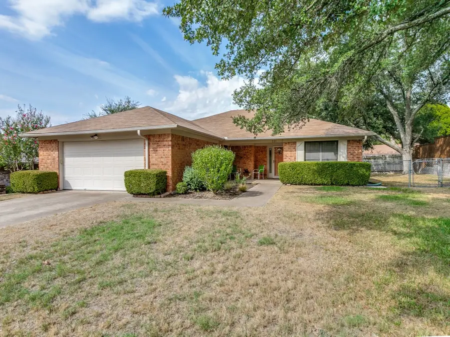 221 Meadowhill Drive, Benbrook, TX 76126 - #2