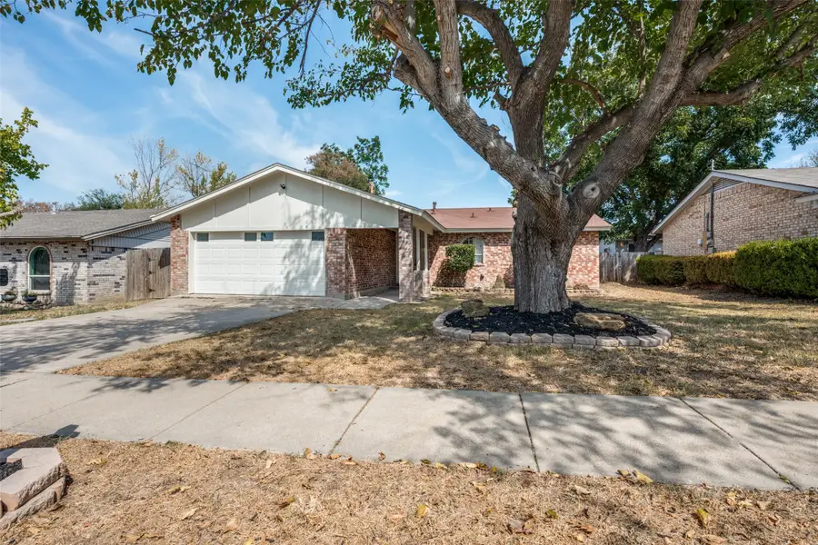 5909 Kary Lynn Drive S, Watauga, TX 76148 - #2
