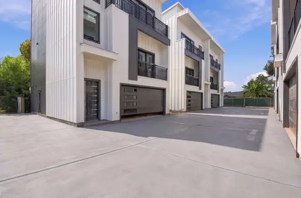 4909 Elysian Street #D, Houston, TX 77009