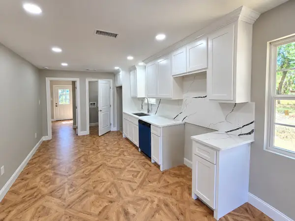 1128 W Bullock Street, Denison, TX 75020