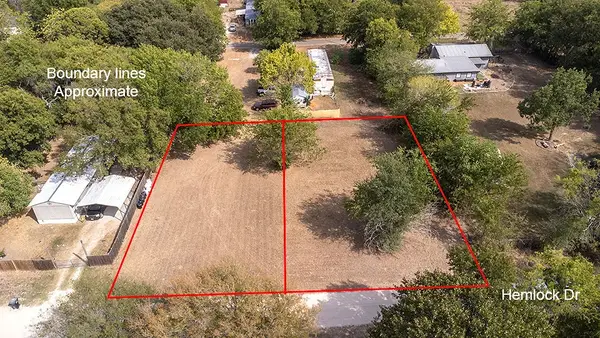 1016 Hemlock Drive, West Tawakoni, TX 75474