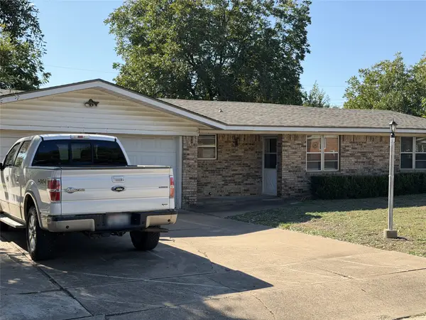 111 E Dawn Drive, Robinson, TX 76706