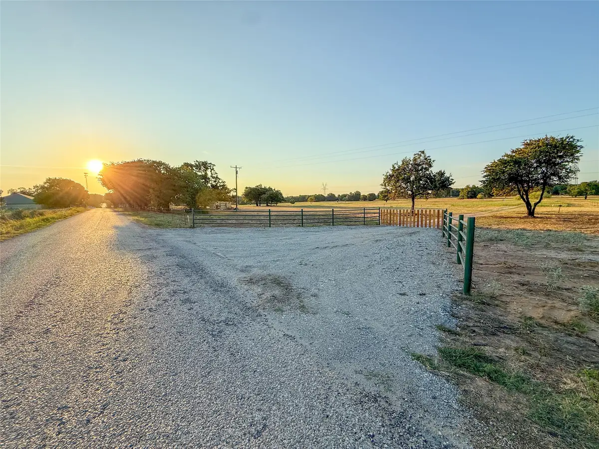 455 County Rd 1650, Chico, TX 76431 - #1