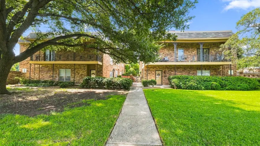4325 Bellaire Drive S, Fort Worth, TX 76109 - #3