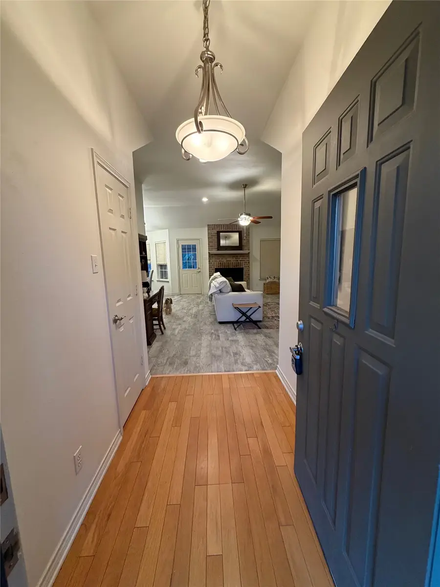 1107 Oxford Drive, Gainesville, TX 76240 - #2