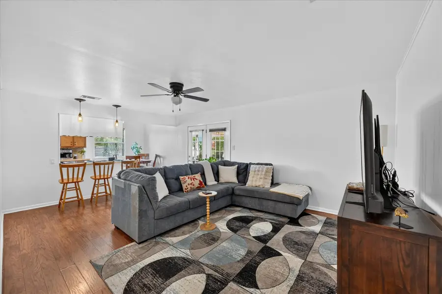 402 W Carter Street, Savoy, TX 75479 - #3