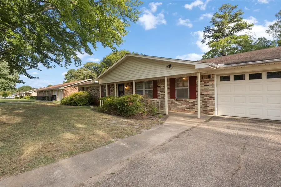 202 Sherwood Drive, Longview, TX 75605 - #3