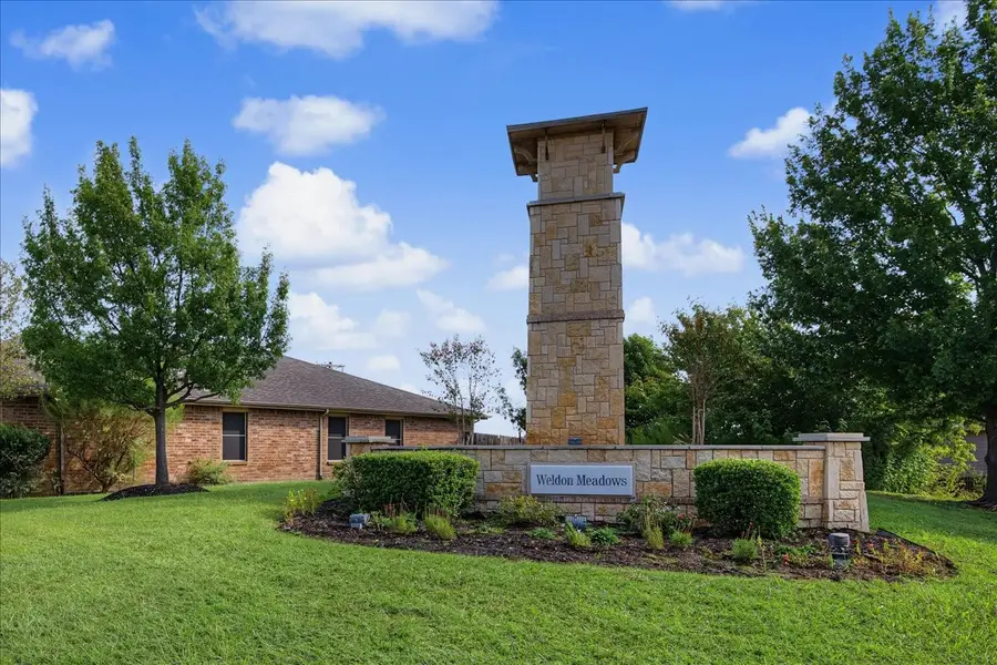 821 Green Heath Avenue, Fort Worth, TX 76120 - #2