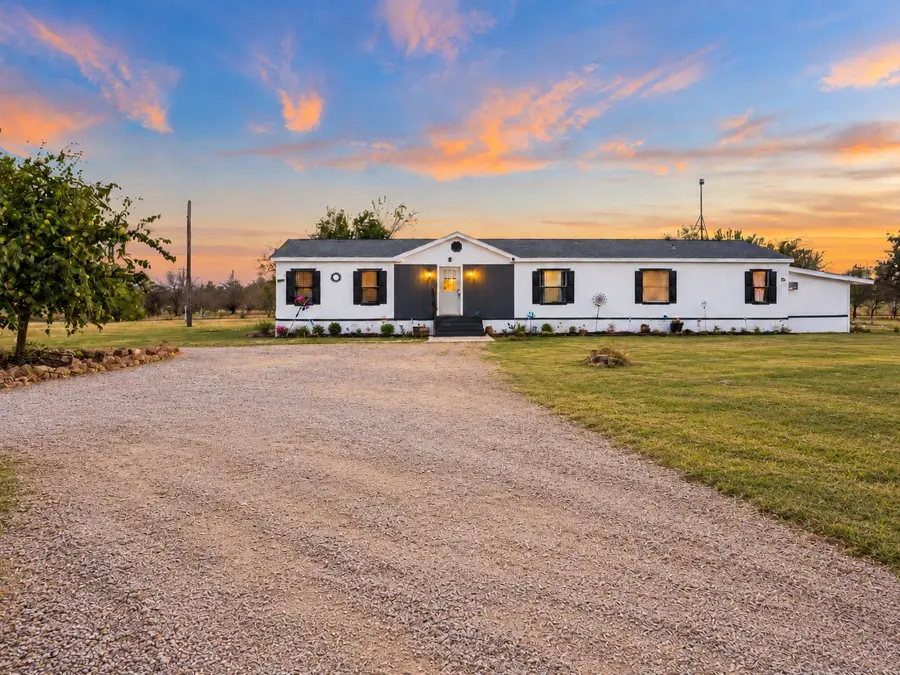549 County Road 4733, Rhome, TX 76078 - #2