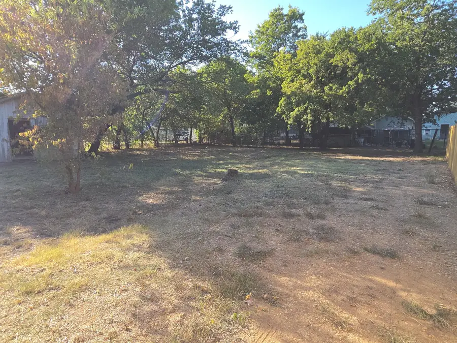 1013 E Tennie, Gainesville, TX 76240 - #2