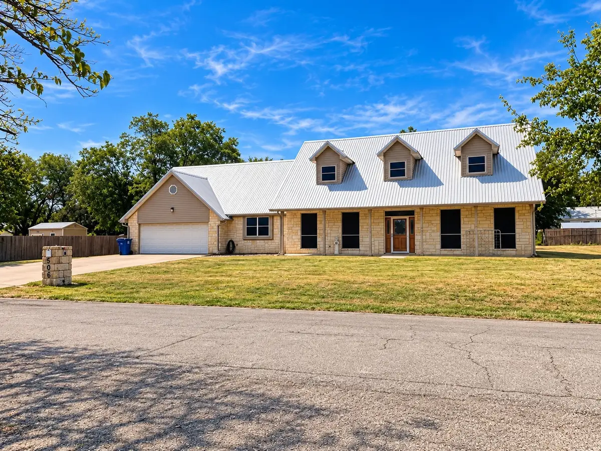 506 S San Jacinto, Whitney, TX 76692 - #1