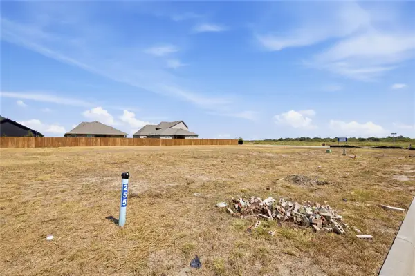 255 Trevor Lane, Greenville, TX 75402