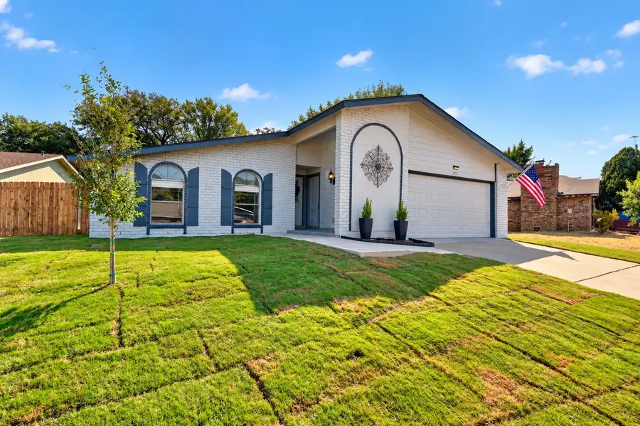 4721 Woodfield Drive, Arlington, TX 76016 - #2