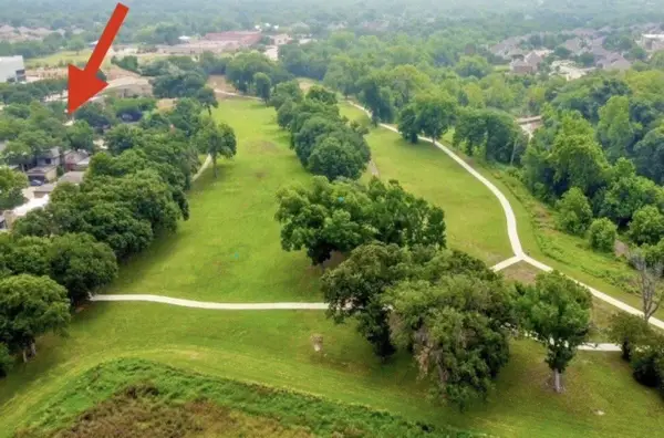 2709 Fairway Park Street, Grand Prairie, TX 75050