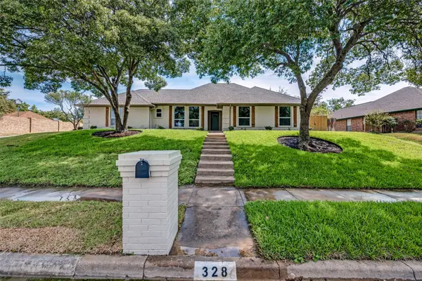328 Sexton Lane, Benbrook, TX 76126