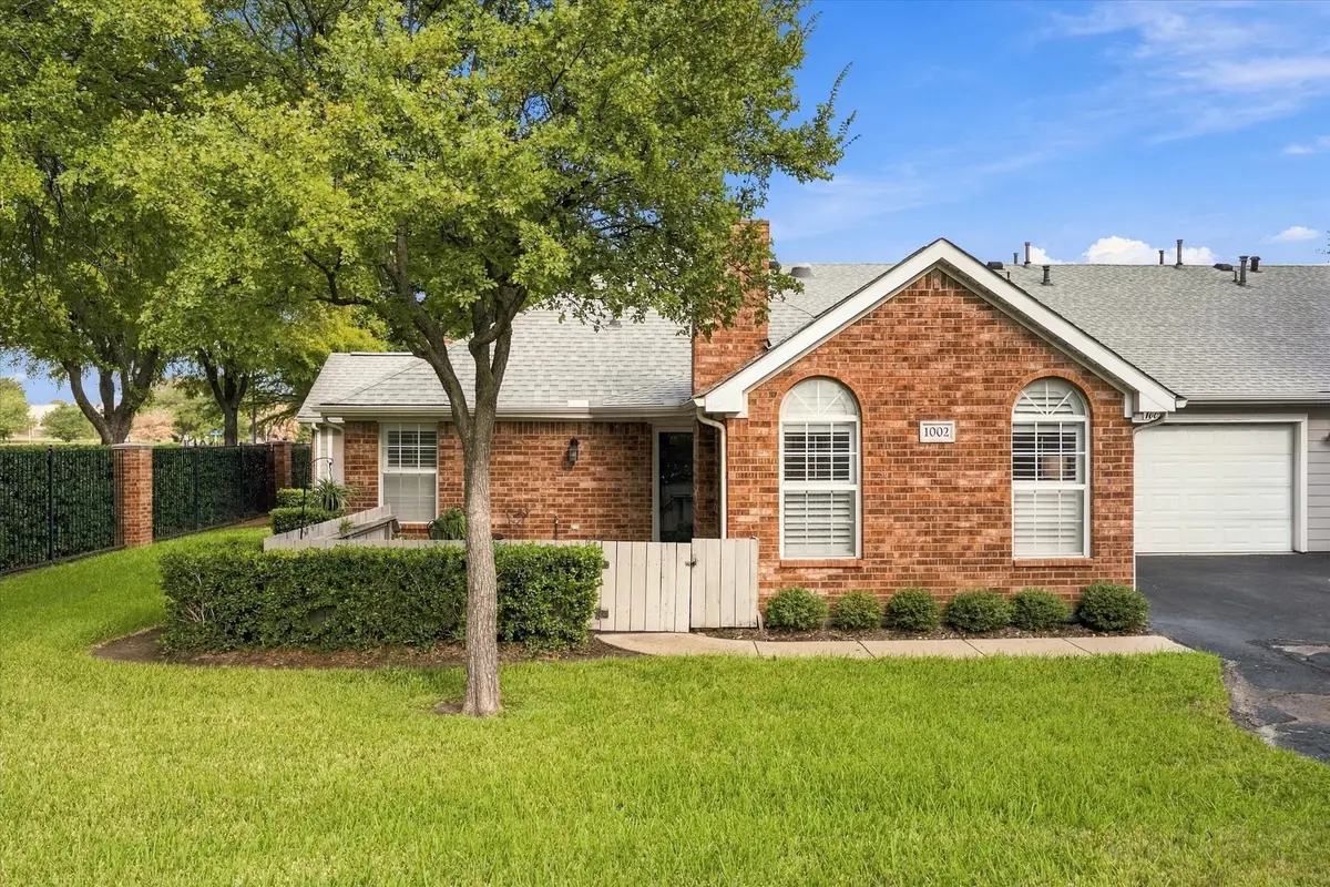 1002 Bridges Drive, Arlington, TX 76012 - #1