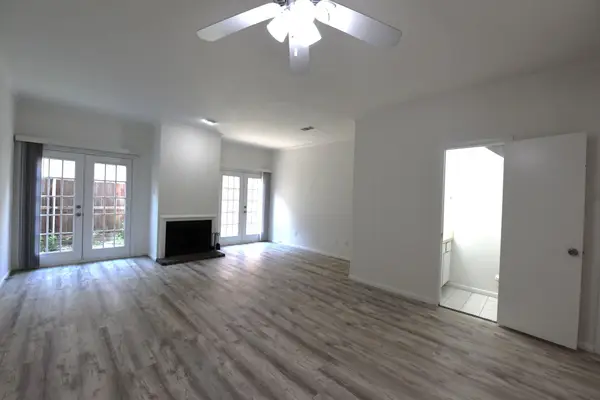 2727 Shelby Avenue #M, Dallas, TX 75219