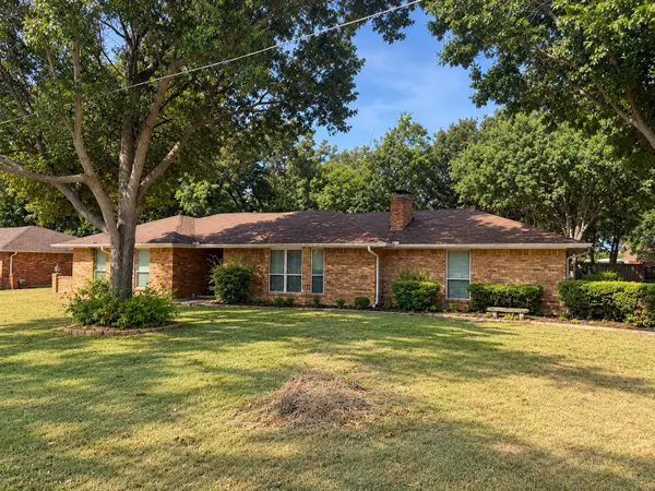 207 Josey Lane, Red Oak, TX 75154